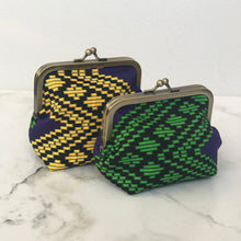 Load image into Gallery viewer, Zig Zag Metal Framed Purse