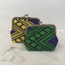 Load image into Gallery viewer, Zig Zag Metal Framed Purse