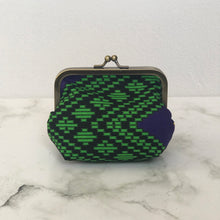 Load image into Gallery viewer, Zig Zag Metal Framed Purse