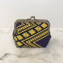 Load image into Gallery viewer, Zig Zag Metal Framed Purse