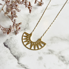 Load image into Gallery viewer, Sun Necklace
