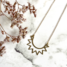 Load image into Gallery viewer, Sunbeams Necklace
