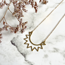 Load image into Gallery viewer, Sunbeams Necklace
