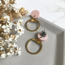 Load image into Gallery viewer, Pink Dangly Circular Earrings
