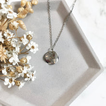 Load image into Gallery viewer, Silver Wavy Circle Necklace

