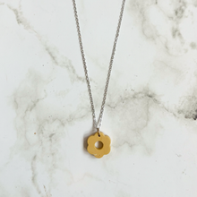 Load image into Gallery viewer, Flower Charm Necklace
