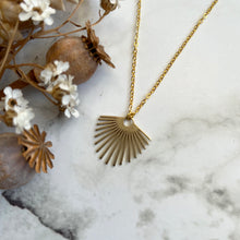 Load image into Gallery viewer, Sun Beams Necklace
